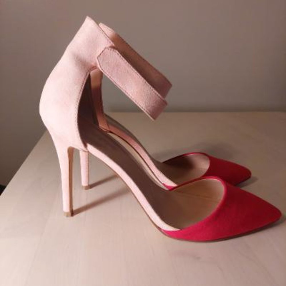 Like New - Charles By Charles David Pointer Pumps - image 4